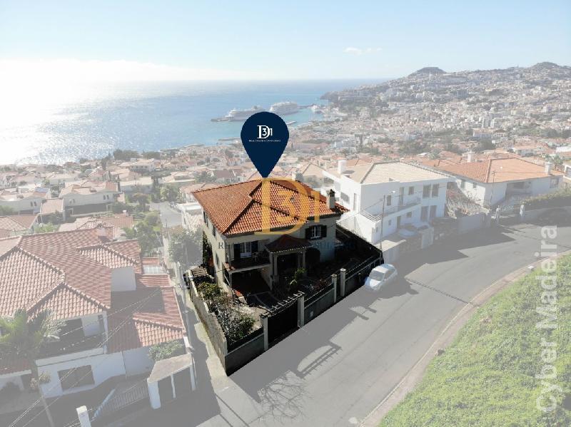 Moradia T4 para Venda Santa Maria Maior, Centro