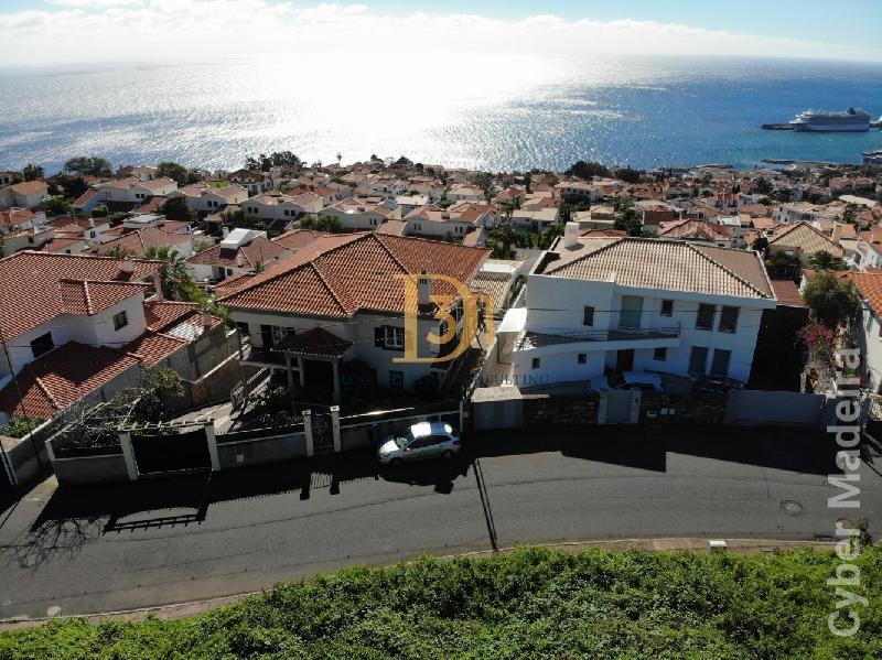 Moradia T4 para Venda Santa Maria Maior, Centro