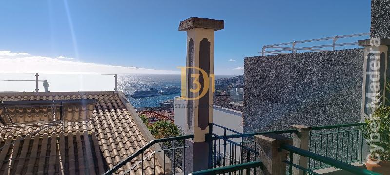 Moradia T4 para Venda Santa Maria Maior, Centro