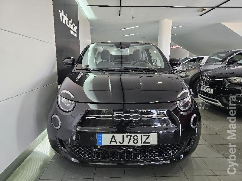 FIAT 500C ICON 42KWH ( BATERIA PRÓPRIA ) Eléctrico