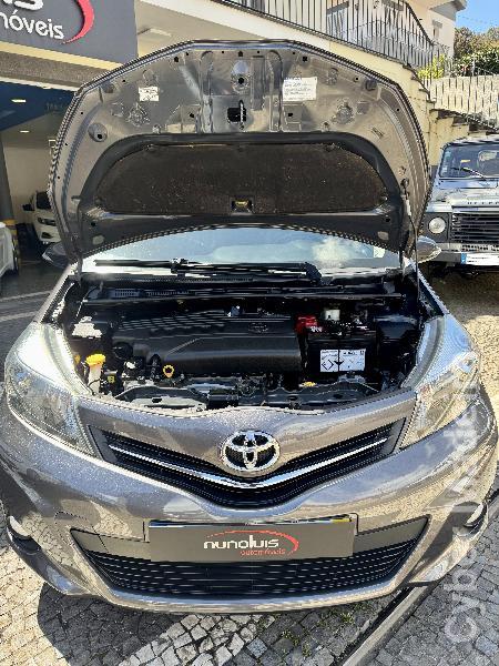 TOYOTA YARIS Yaris 1.33 VVT-i S+PT+TP+PL Gasolina
