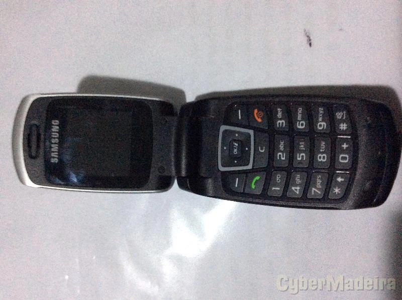 Telemóvel Samsung SGH-C270