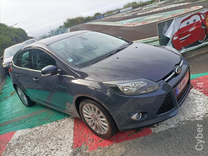 FORD FOCUS 1.6tdci Titanium  Gasóleo