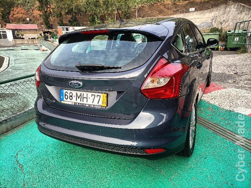 FORD FOCUS 1.6tdci Titanium  Gasóleo
