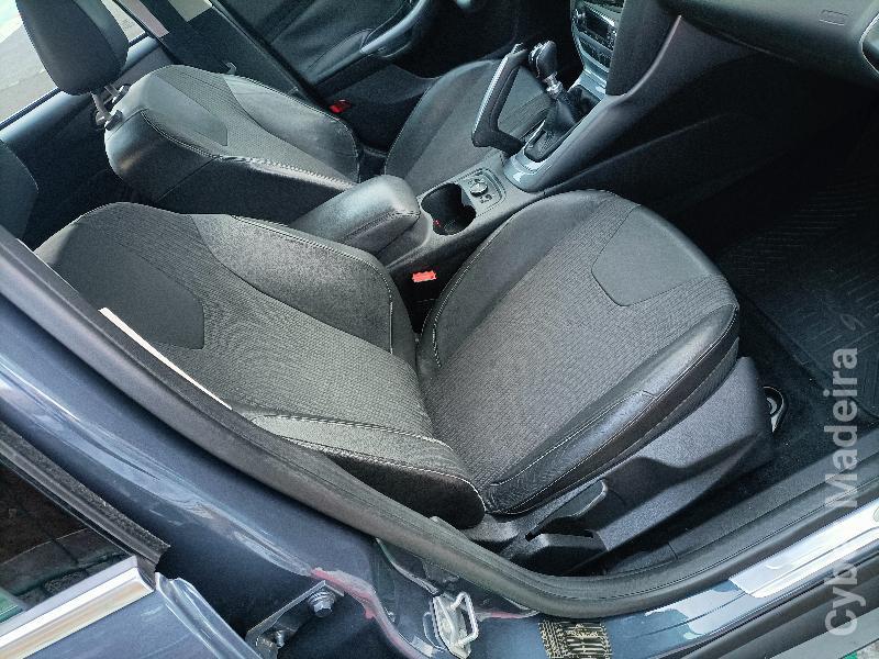 FORD FOCUS 1.6tdci Titanium  Gasóleo