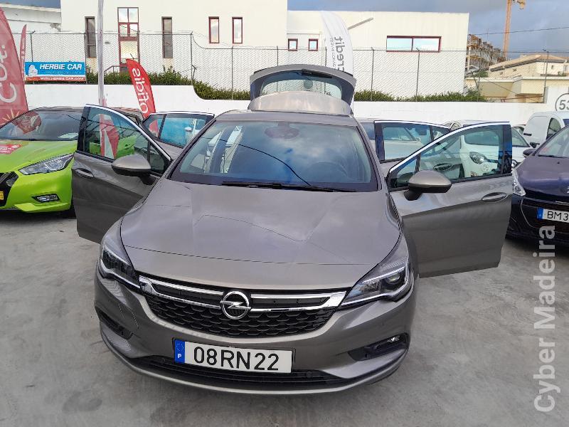 OPEL ASTRA 1.6 CDTi Full Extras Gasóleo