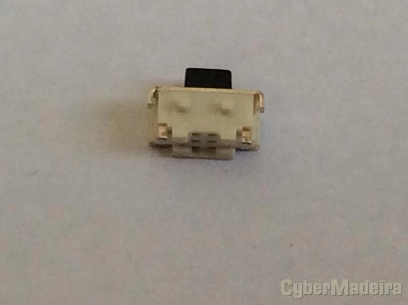 Switch momentâneo vertical 2X4X3.5MM Outras