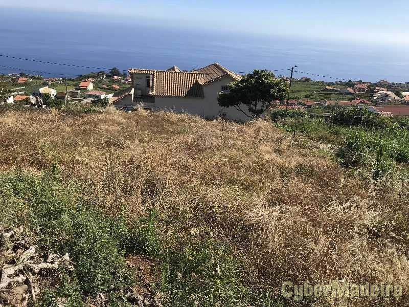 Terreno T2 para Venda Canhas, Travessa Poiso