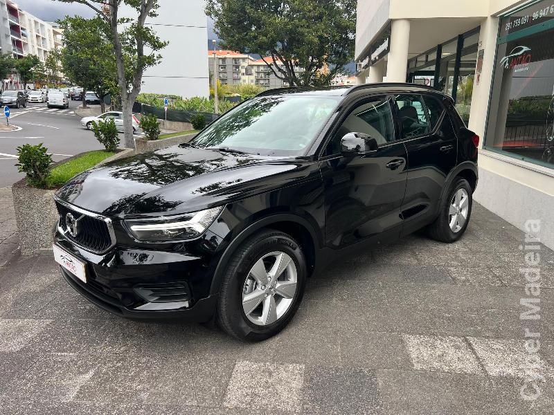 VOLVO XC 40 1.5 T3 TECH EDITION 156 CV Gasolina 
