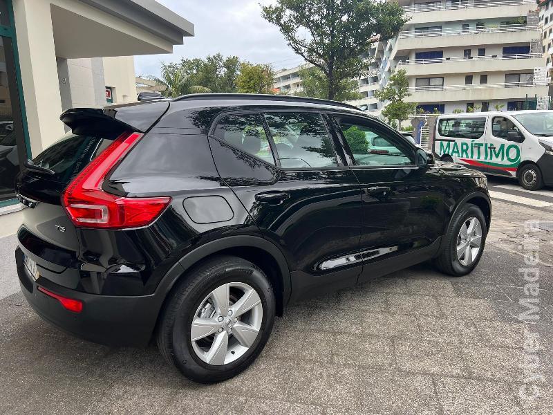 VOLVO XC 40 1.5 T3 TECH EDITION 156 CV Gasolina 