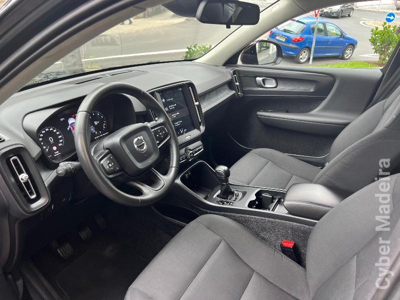 VOLVO XC 40 1.5 T3 TECH EDITION 156 CV Gasolina 