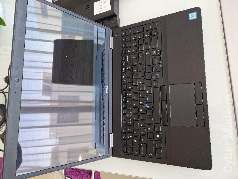 Portatil Dell E5570 e dock station Dell