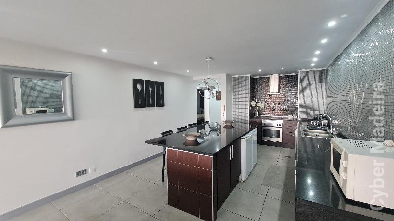 Apartamento T2 para Arrendamento São Martinho, Praia Formosa