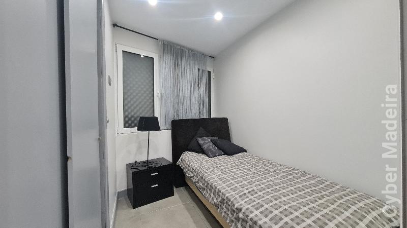 Apartamento T2 para Arrendamento São Martinho, Praia Formosa