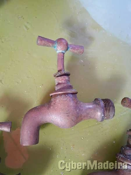 Torneiras antigas