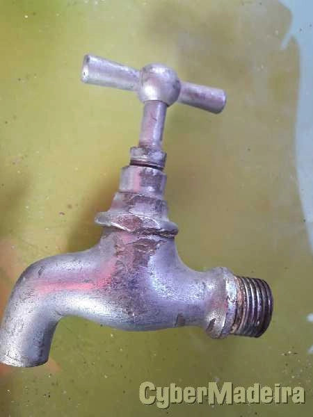 Torneiras antigas