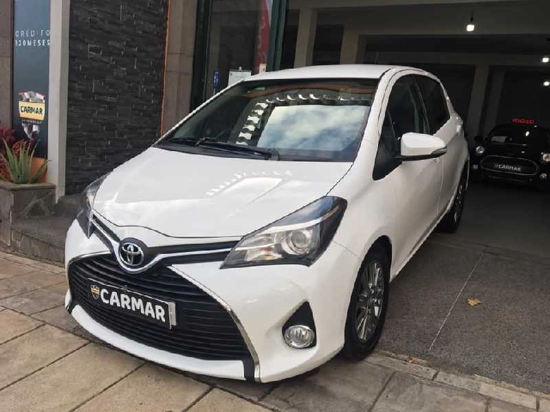 TOYOTA YARIS 1.4 D-4D Comfort 90 CV Gasóleo