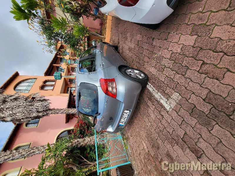 TOYOTA YARIS Automatico Gasolina