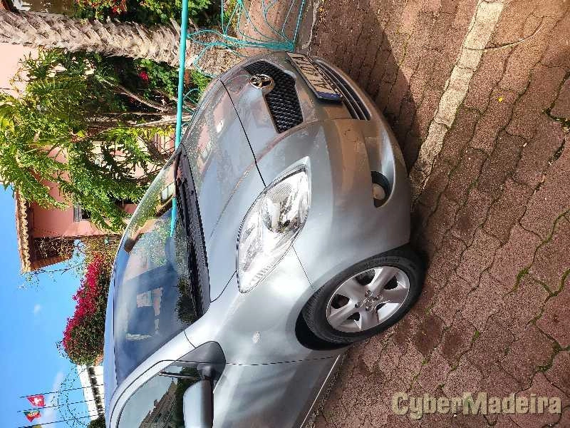 TOYOTA YARIS Automatico Gasolina