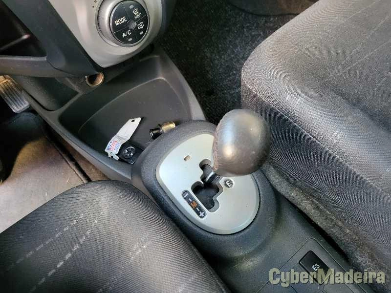TOYOTA YARIS Automatico Gasolina