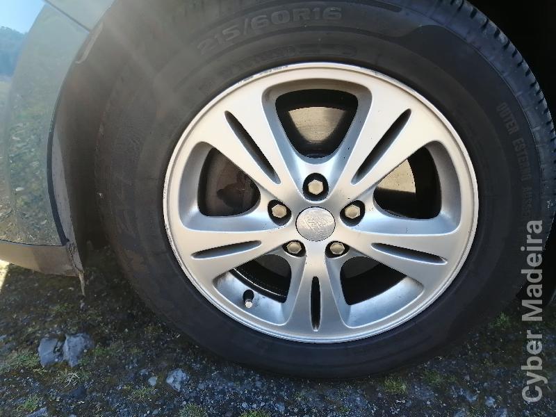 FORD GALAXY Ghia com muitos extras 136