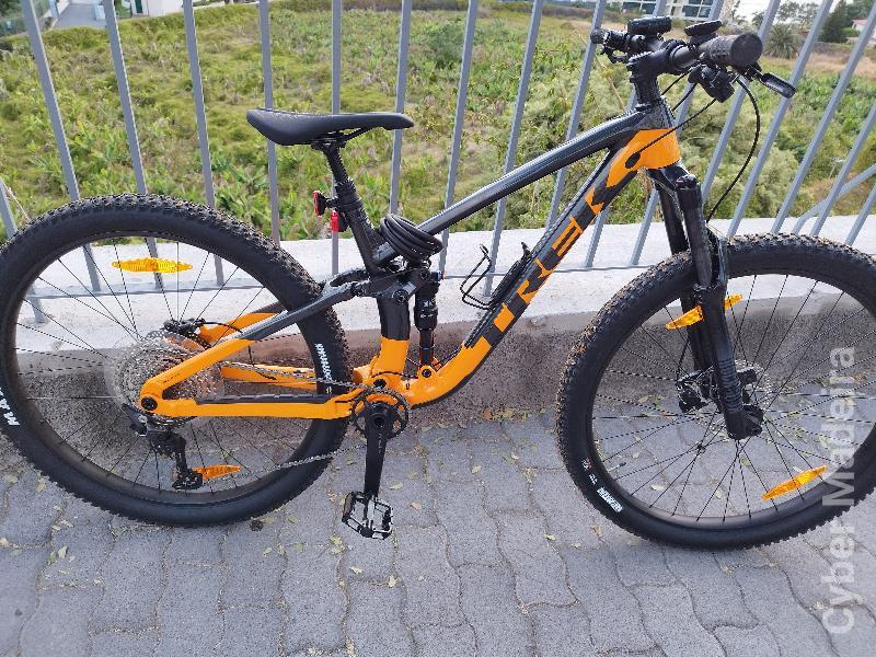 Bicicleta Cross Country TREK Fuel Ex 5 Gen 5 Tamanho M BTT Homem Bicicleta Cross Country TREK Fuel Ex 5 Gen 5 Tamanho M