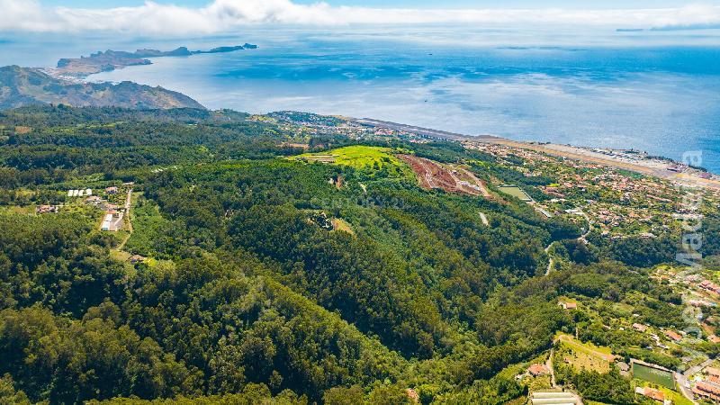 Terreno T3 para Venda Santa Cruz, Morena
