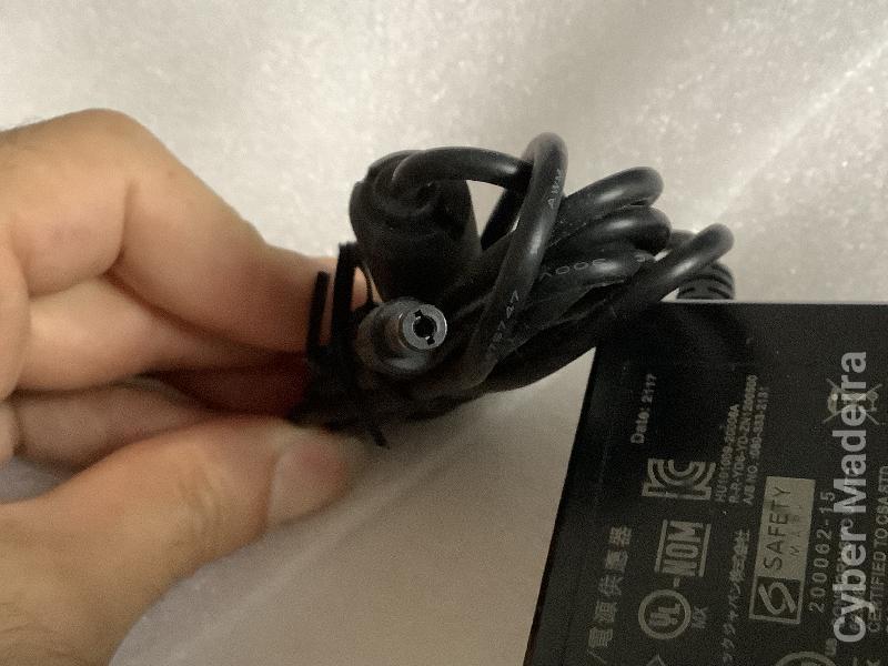 Carregador YD-ZN1200400-A01  12V  4A