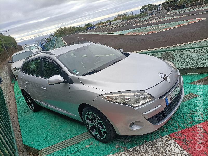 RENAULT MEGANE III 1.5dci 110cv break Gasóleo