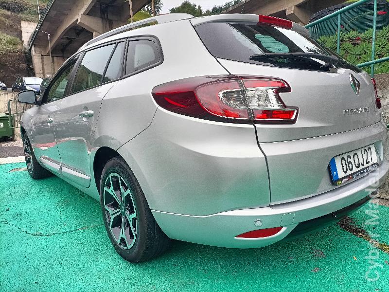 RENAULT MEGANE III 1.5dci 110cv break Gasóleo