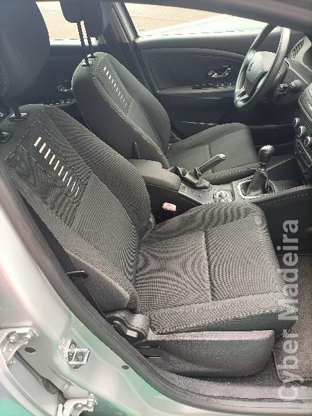 RENAULT MEGANE III 1.5dci 110cv break Gasóleo