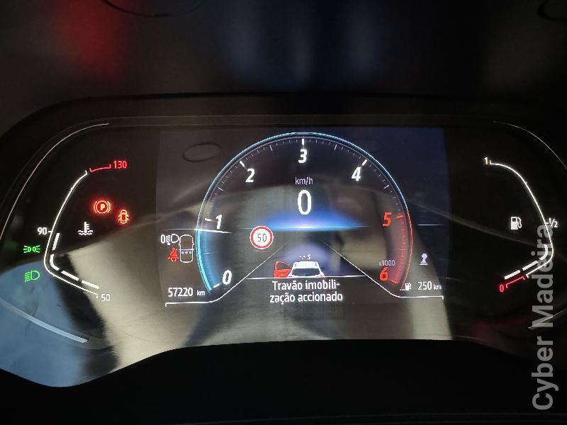 RENAULT CAPTUR 1.5 DCI Exclusive 115cv Gasóleo