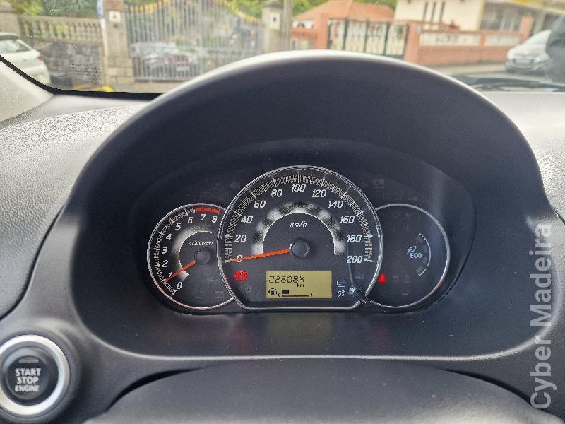 MITSUBISHI SPACE STAR 1.2 ACTIVE+ 80cv Gasolina