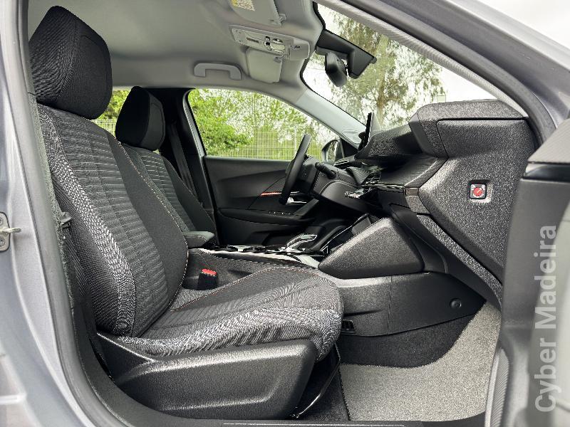 PEUGEOT 2008 e-2008 50kWh Active Gasóleo