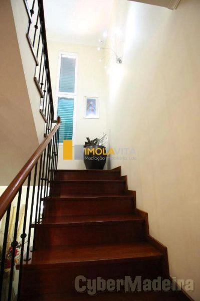 Moradia T4 para Venda Caniço, Centro