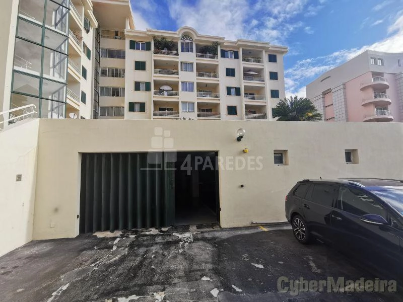 Apartamento T5 para Venda São Martinho, Piornais