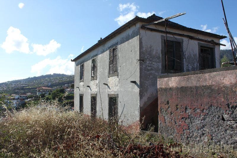 Herdade e Quinta T3 para Venda Calheta, Salão