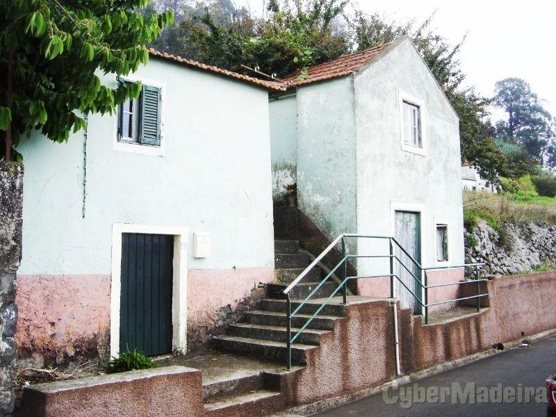 Moradia T2 para Venda Arco da Calheta, Cales e Chade