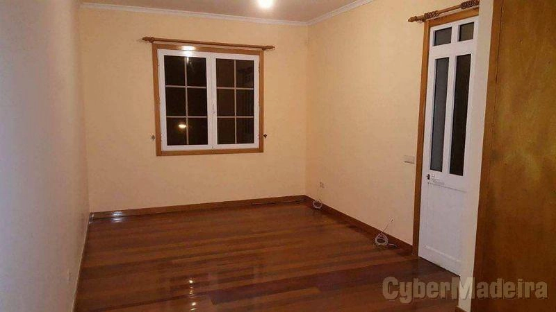 Moradia T5 para Venda Caniço, Eiras