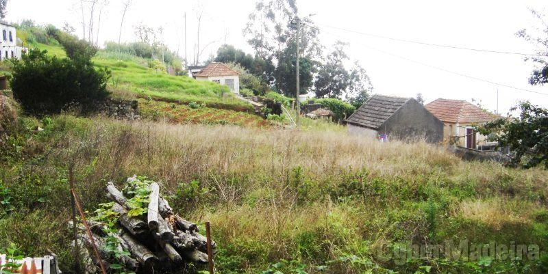 Moradia T2 para Venda Arco da Calheta, Cales e Chade