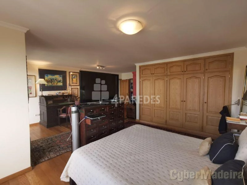 Apartamento T5 para Venda São Martinho, Piornais
