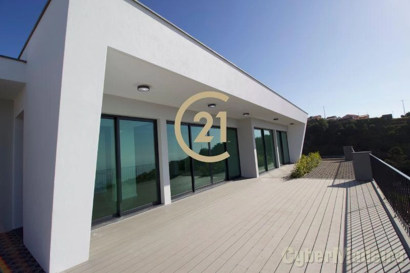 Moradia T3 para Venda Canhas, Centro