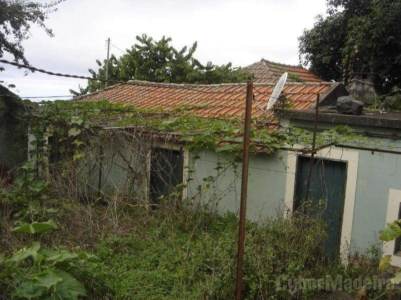 Moradia T2 para Venda Arco da Calheta, Cales e Chade