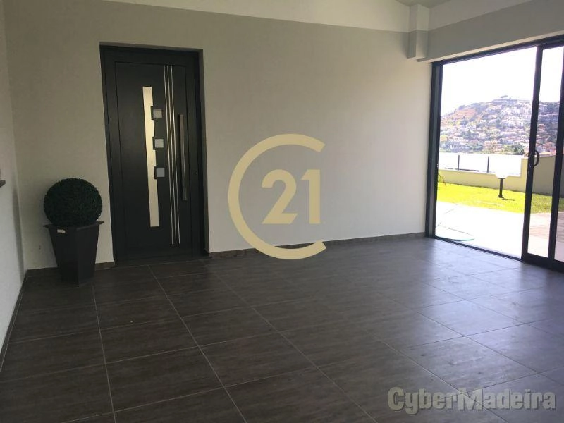 Moradia T4 para Venda São Roque, Penteada