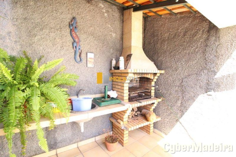 Moradia T4 para Venda Caniço, Centro