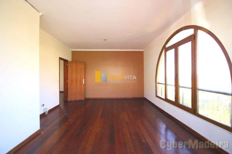 Moradia T4 para Venda Santa Maria Maior, Boavista