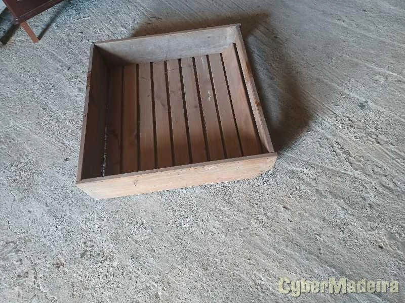 Vendo caixas de frutaria