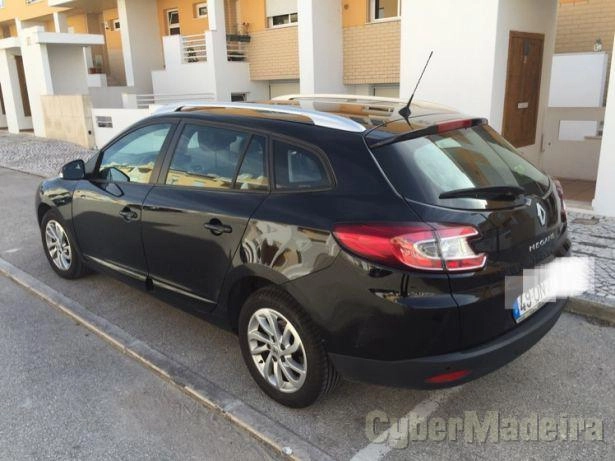 Vendo todos os Vidros laterais da megane 3 st escurecidos .