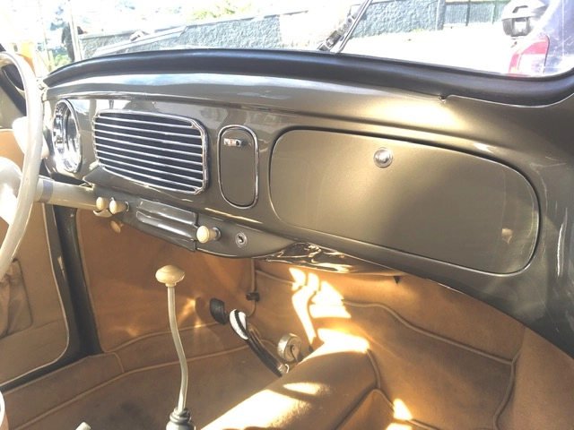 VOLKSWAGEN CAROCHA OVAL 11 SEDAN 1.2 - 1956 Gasolina