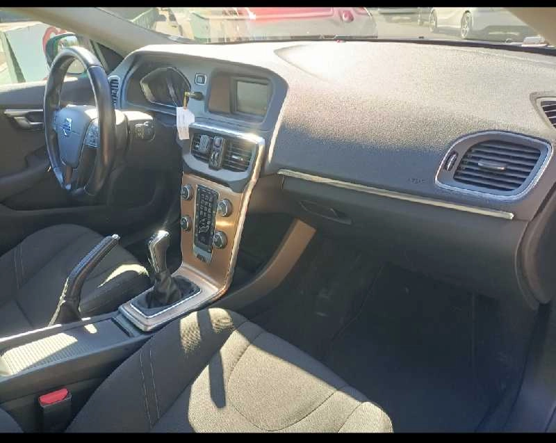 VOLVO V40 1.6d 115cv CROSS COUNTRY Gasóleo